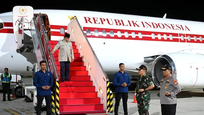 Buah Tangan Kunjungan Prabowo dari India dan Malaysia Bukti Perkuat Pertumbuhan Ekonomi 1 prabowo tiba di tanah air usai kunjungan dari india dan malaysia 169 jpeg